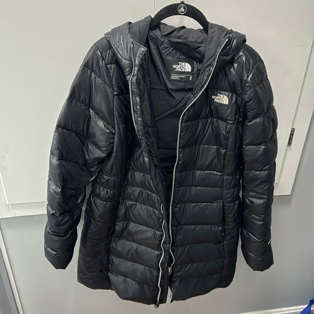 Women’s long north face 550 parka jacket